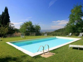 Vintage Holiday Home with Swimming Pool in Montorsoli